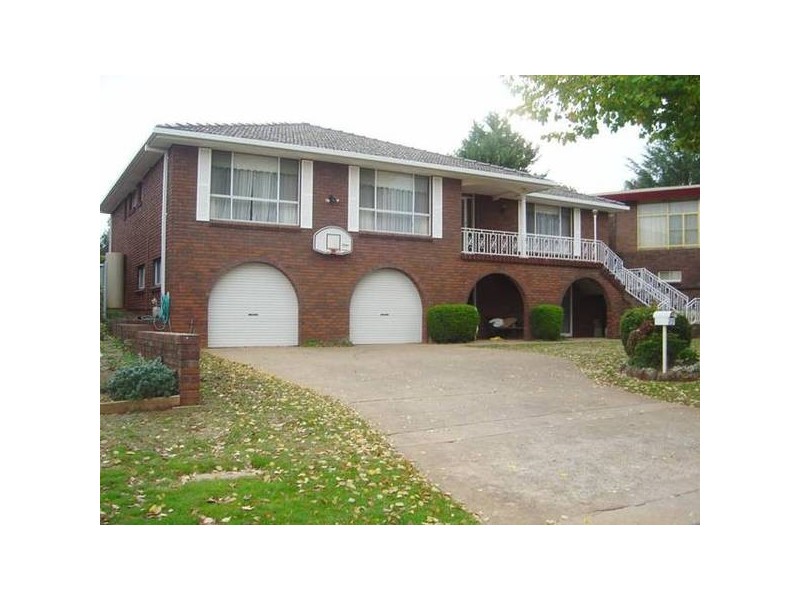 13 Maple Avenue, Orange NSW 2800