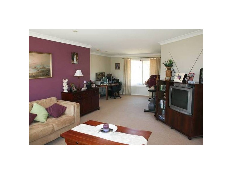 76 Charles Booth Way, Blayney NSW 2799