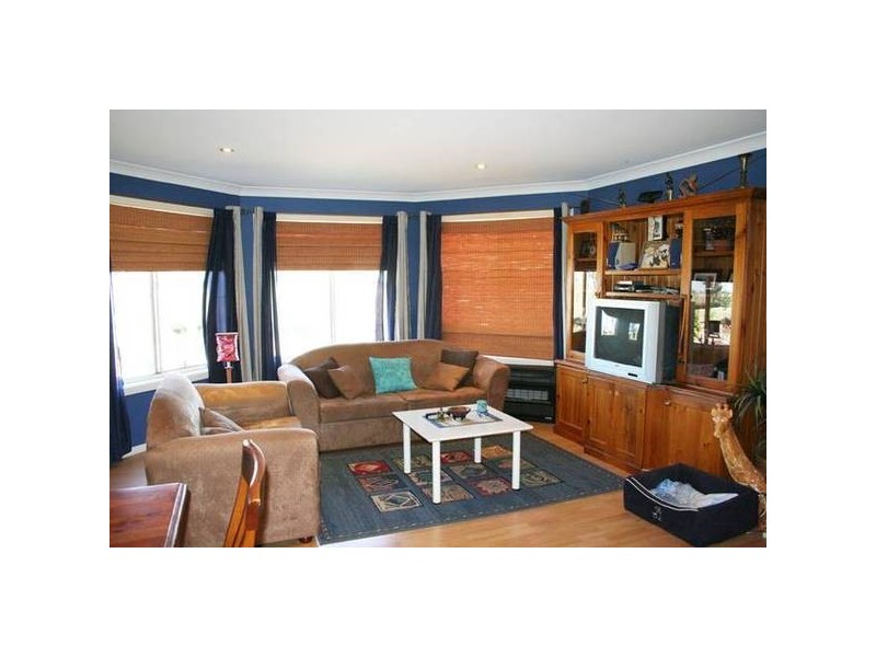76 Charles Booth Way, Blayney NSW 2799