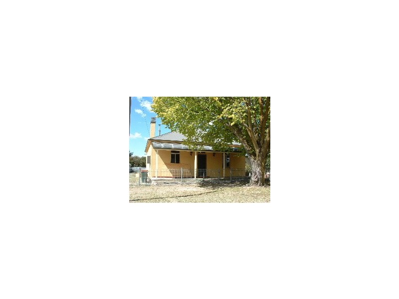 30 Mount Street, Blayney NSW 2799