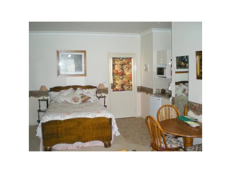 6 Lysterfield Road, Orange NSW 2800