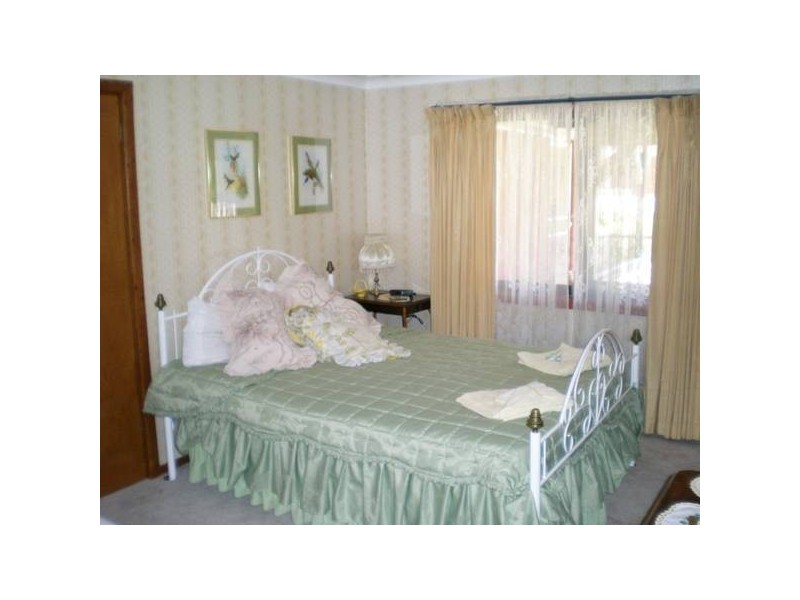 6 Lysterfield Road, Orange NSW 2800