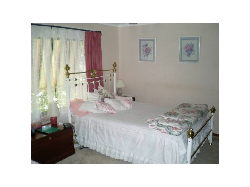 6 Lysterfield Road, Orange NSW 2800