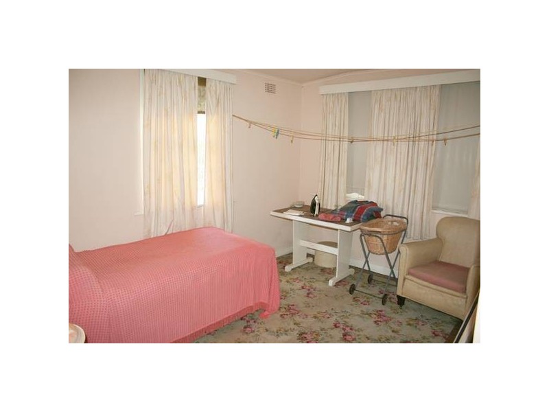 2 Ophir Street, Orange NSW 2800