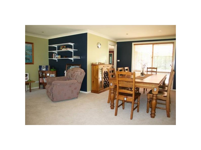 72 Turner Crescent, Orange NSW 2800