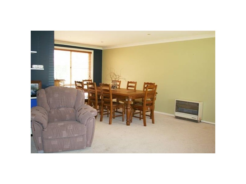 72 Turner Crescent, Orange NSW 2800