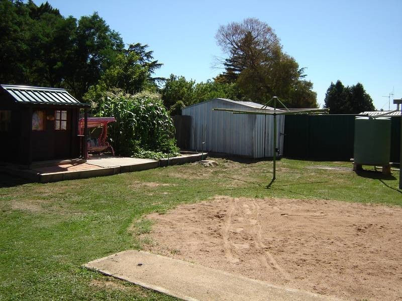 14 Somers Place, Blayney NSW 2799