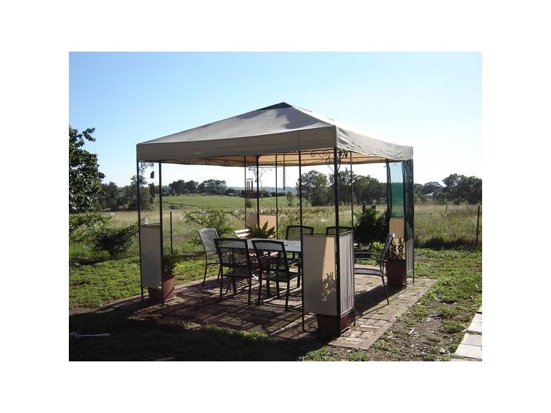 210 Packham Drive, Molong NSW 2866