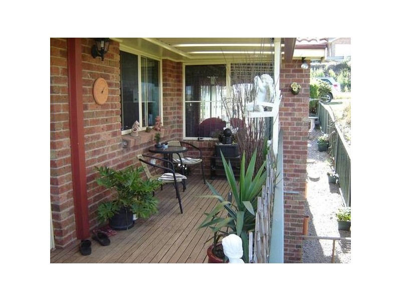 10 McArdle Street, Molong NSW 2866