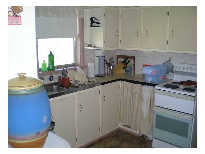 - Kurrajong Road, Manildra, Orange NSW 2800