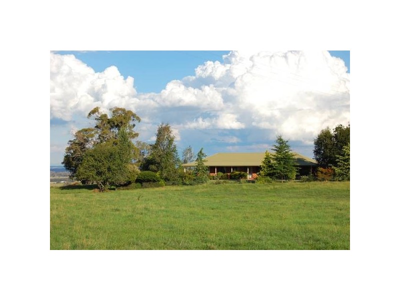 - Giles Road, Orange NSW 2800