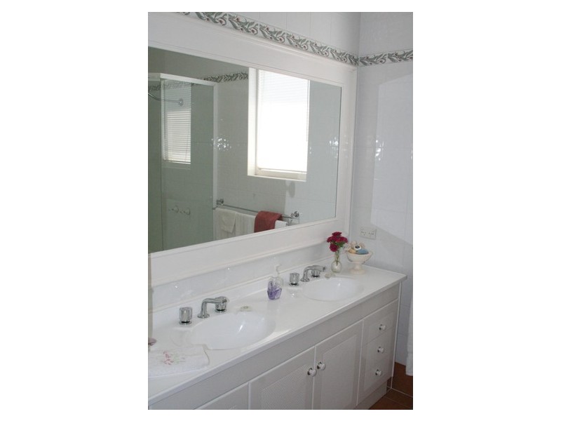 111 Hill Street, Orange NSW 2800