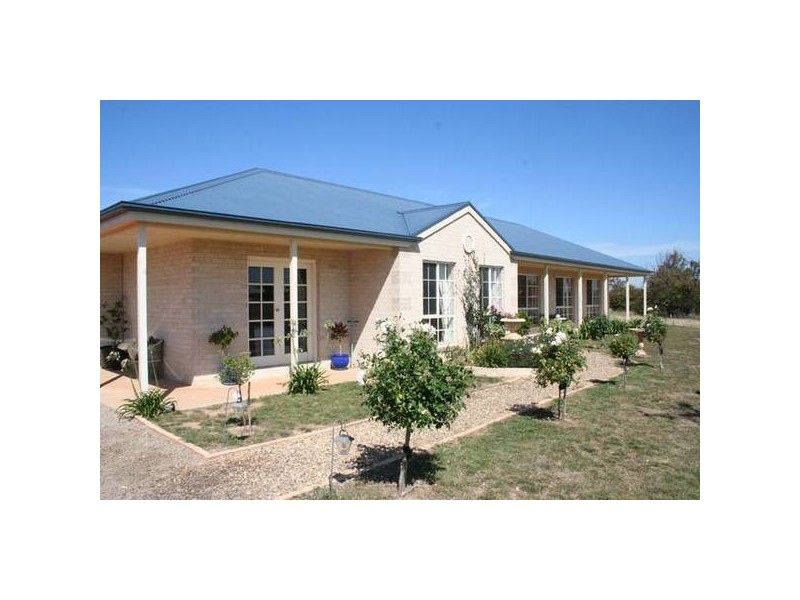 76 Charles Booth Way, Millthorpe, Orange NSW 2800