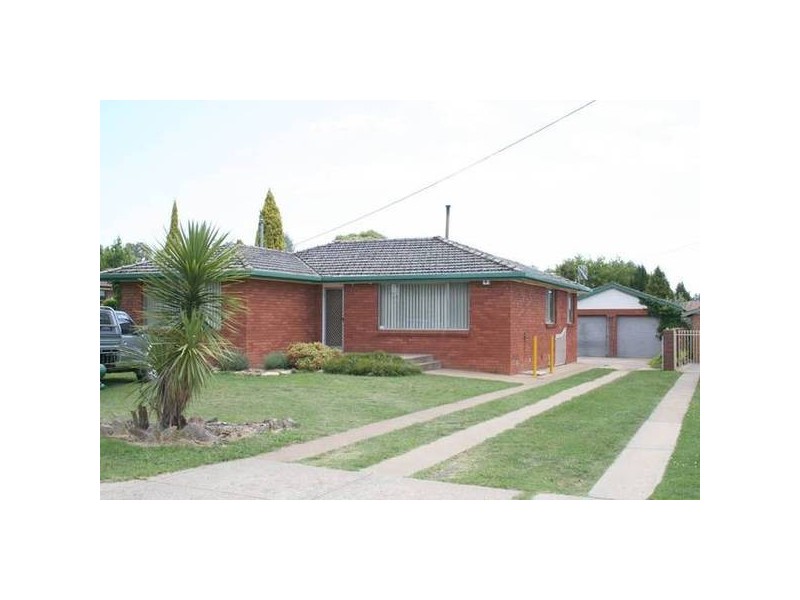 9 Cecil Road, Orange NSW 2800