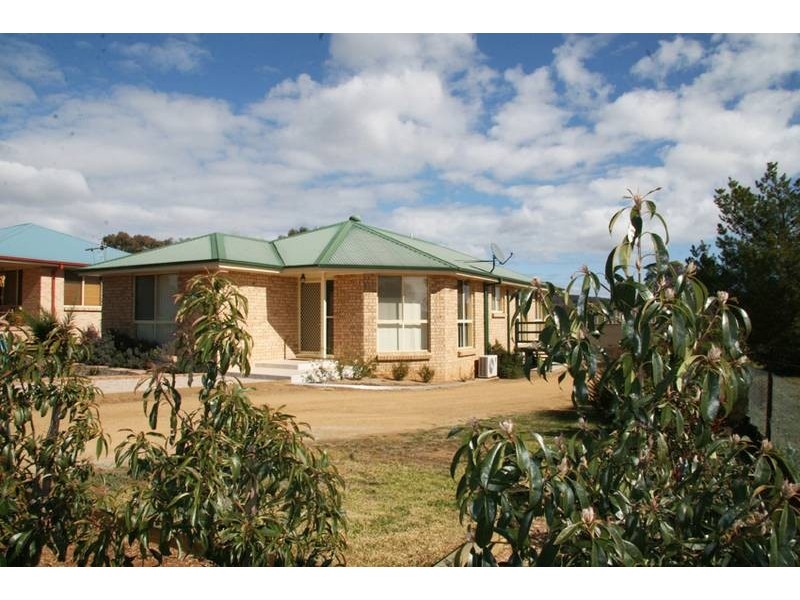 17 King Street, Molong NSW 2866