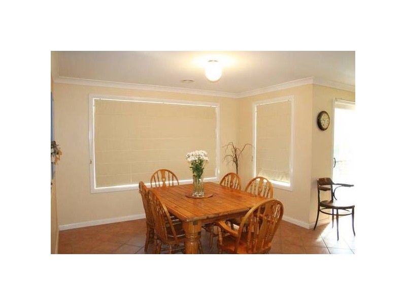 2 Hoskins Place, Orange NSW 2800