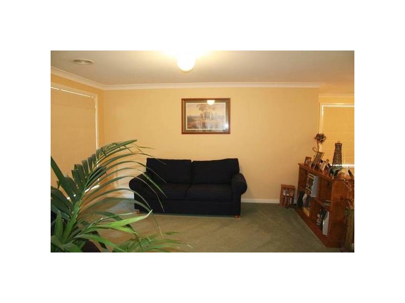 2 Hoskins Place, Orange NSW 2800