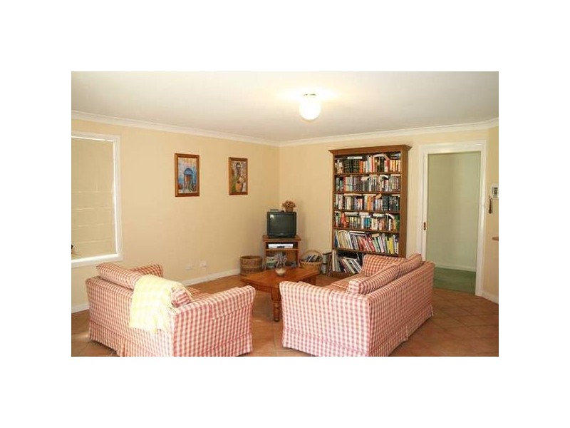 2 Hoskins Place, Orange NSW 2800