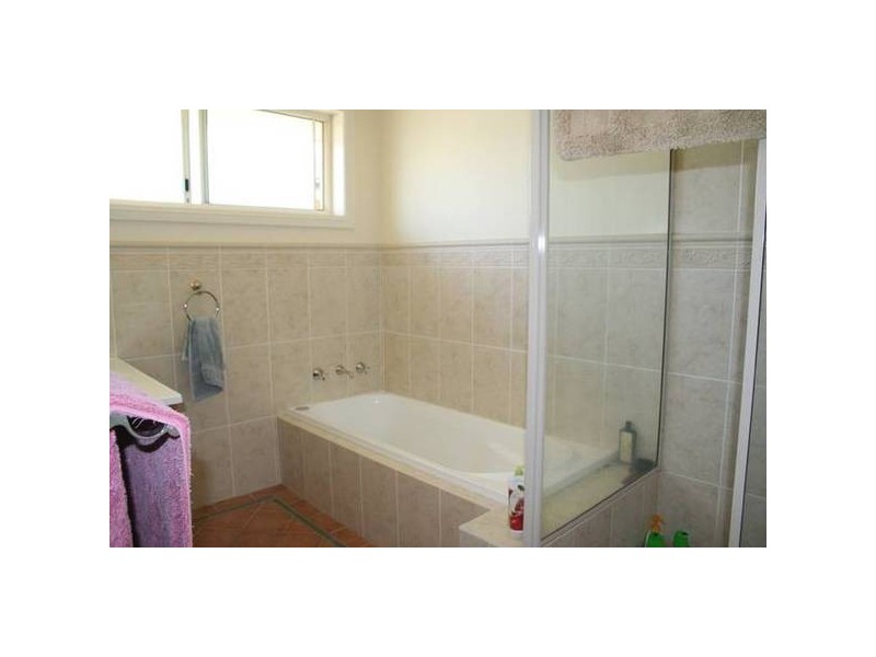 2 Hoskins Place, Orange NSW 2800