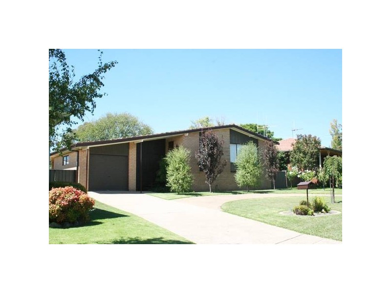 4 Wakeford Street, Orange NSW 2800