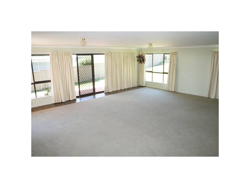 4 Wakeford Street, Orange NSW 2800