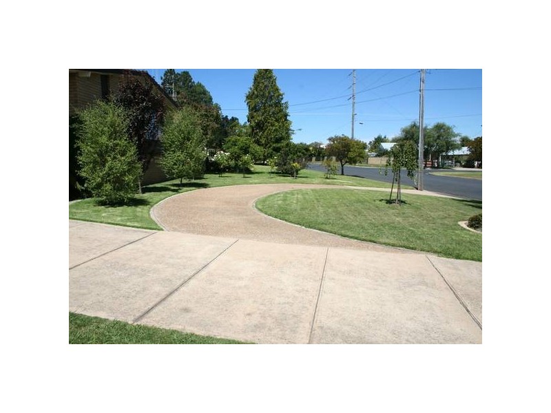 4 Wakeford Street, Orange NSW 2800