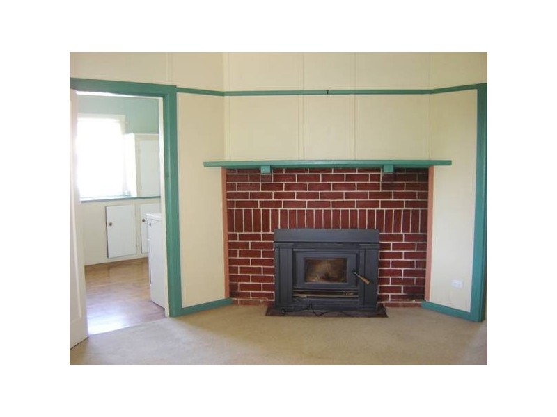 33 Wellington Street, Molong NSW 2866