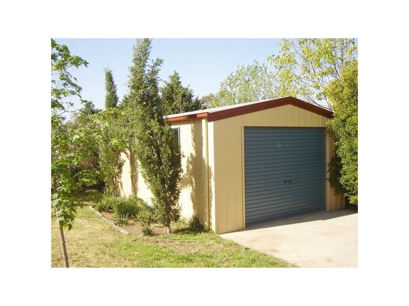 33 Wellington Street, Molong NSW 2866