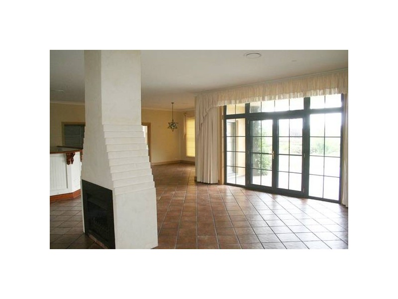 - Cargo Road, Orange NSW 2800