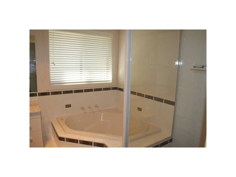 1 Bonnie Doon Place, Orange NSW 2800