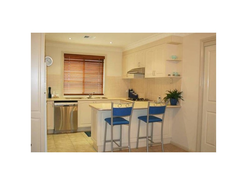 1/52 Amana Circuit, Orange NSW 2800