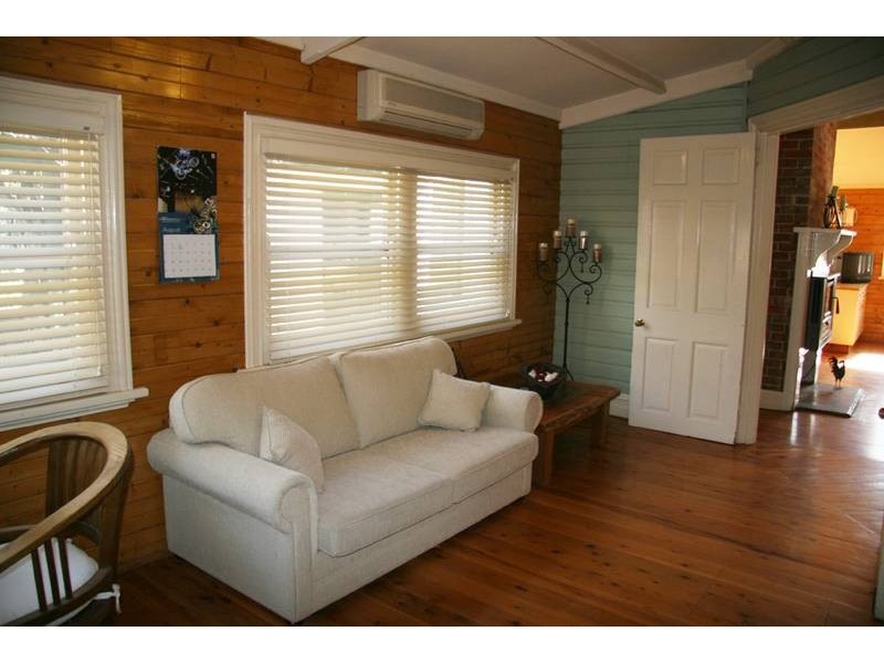 28 Molong Street, Molong NSW 2866