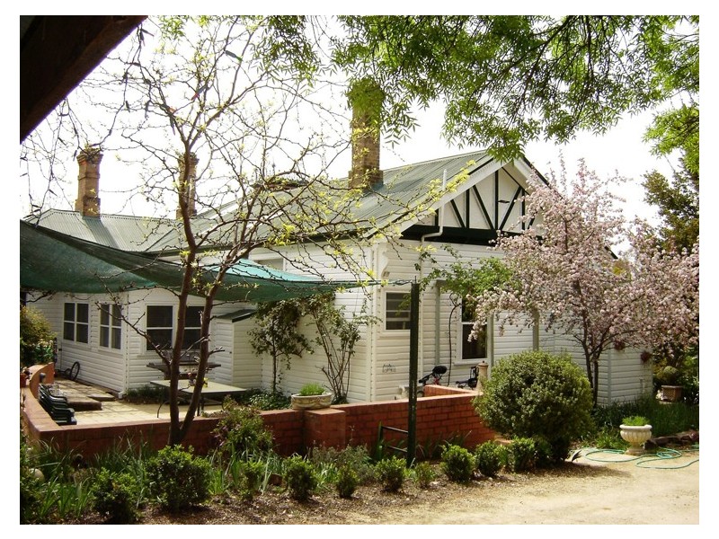 28 Molong Street, Molong NSW 2866