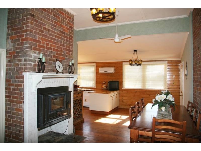 28 Molong Street, Molong NSW 2866