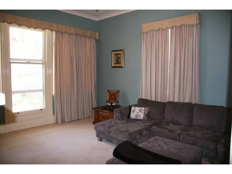 28 Molong Street, Molong NSW 2866