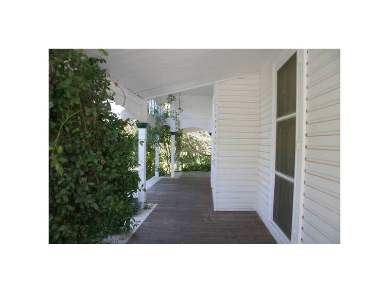 28 Molong Street (Molong), Orange NSW 2800