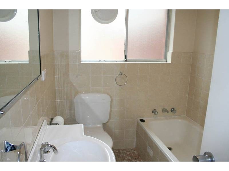 1/14 Burrendong Way, Orange NSW 2800