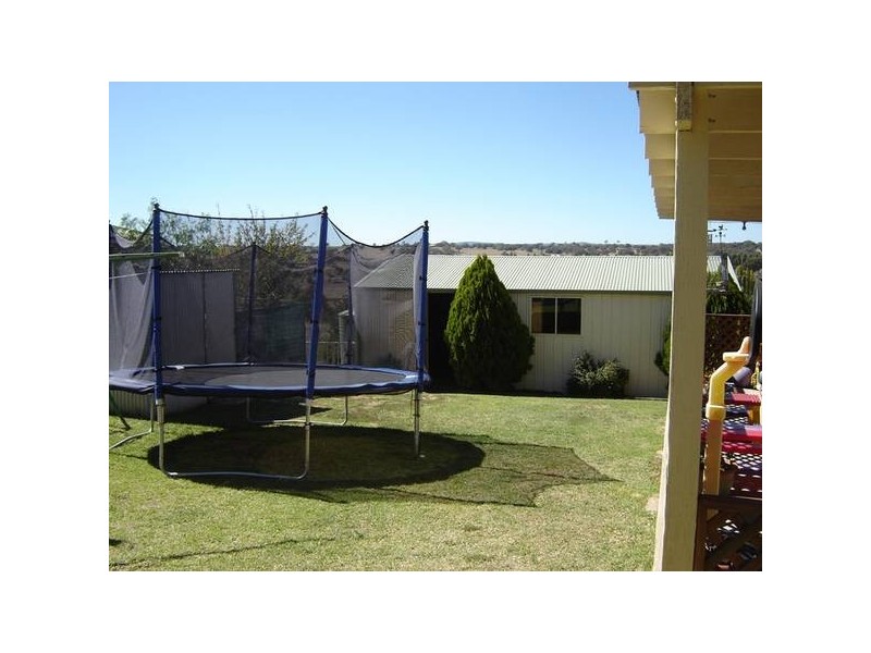 11 Reynold Street, Molong NSW 2866