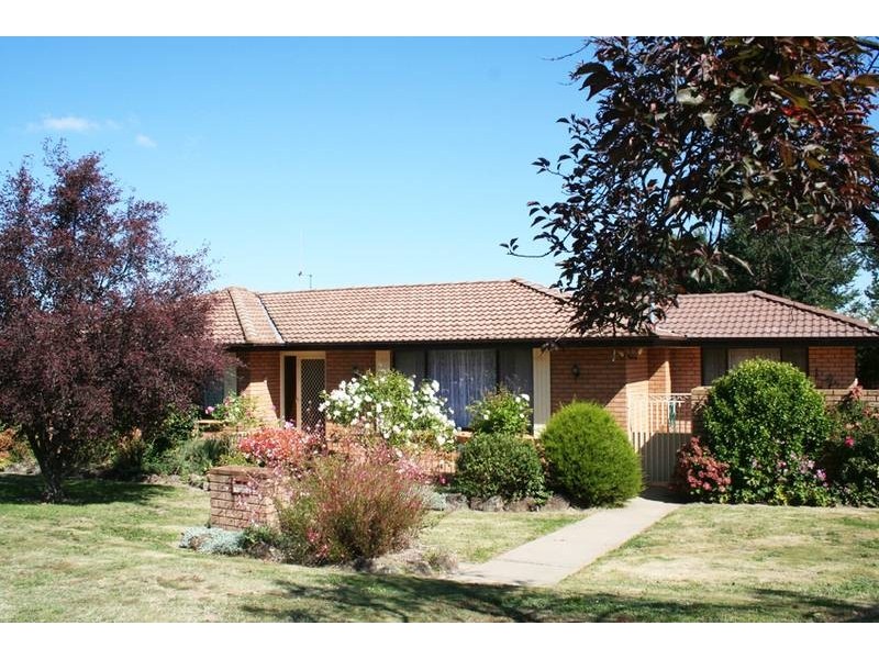 1 Carramar Avenue, Orange NSW 2800