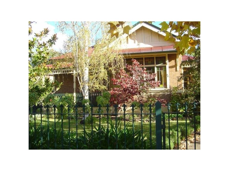 96 March Street, Orange NSW 2800