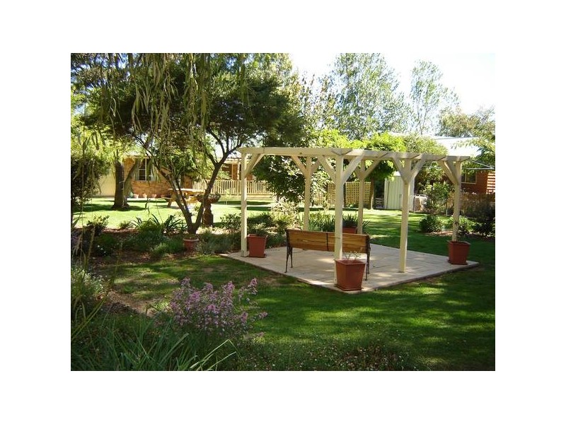 15 Elliott Street, Millthorpe NSW 2798