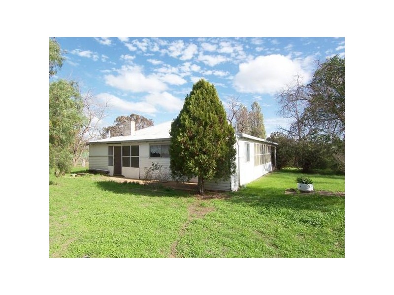 - Mani Cottage, Cumnock, Molong NSW 2866