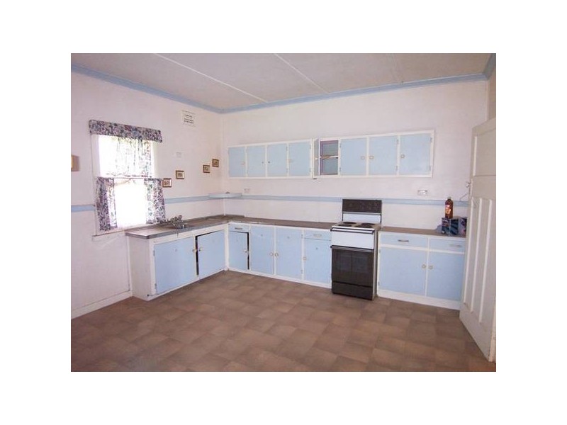- Mani Cottage, Cumnock, Molong NSW 2866