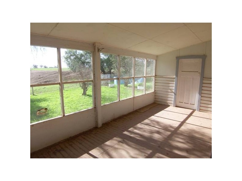 - Mani Cottage, Cumnock, Molong NSW 2866