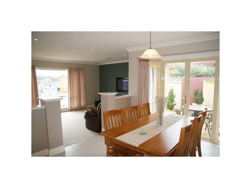 5 Niven Place, Orange NSW 2800