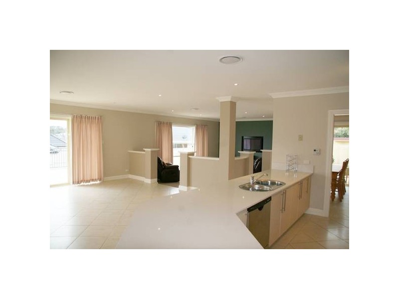 5 Niven Place, Orange NSW 2800