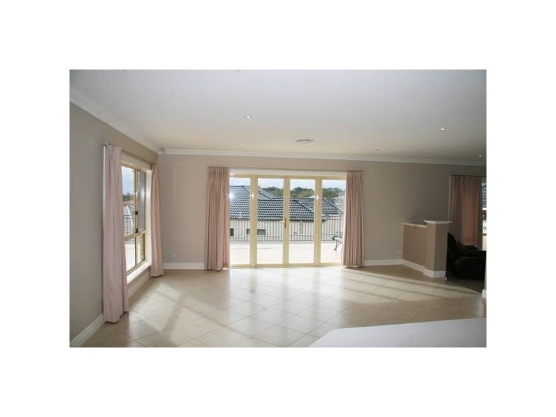 5 Niven Place, Orange NSW 2800