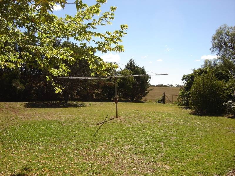 - Burrawong Road, Molong NSW 2866