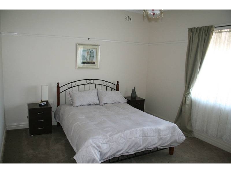 71 March Street, Orange NSW 2800