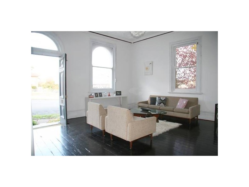 - cnr Victoria & Montgomery Streets (Millthorpe), Orange NSW 2800